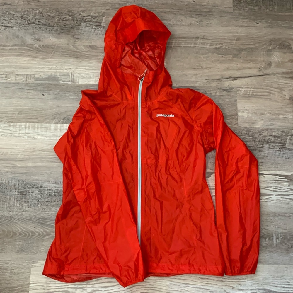 Patagonia Women’s Houdini Jacket (size large in tempest red)